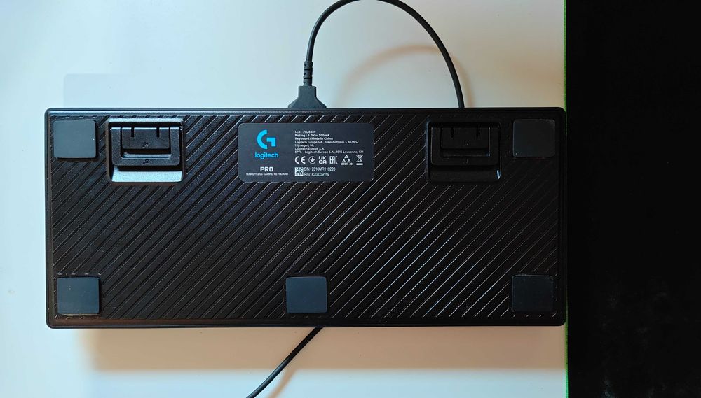 Геймърска механична клавиатура Logitech G PRO GX Blue Clicky - TKL RGB