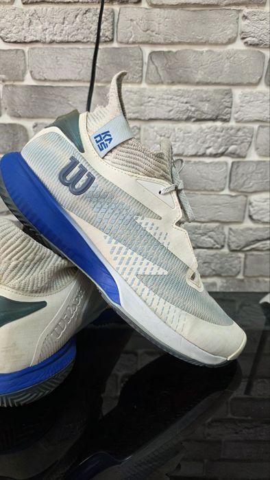 Оригинальные кроссы Wilson