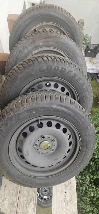 195/65/15 iarna goodyear