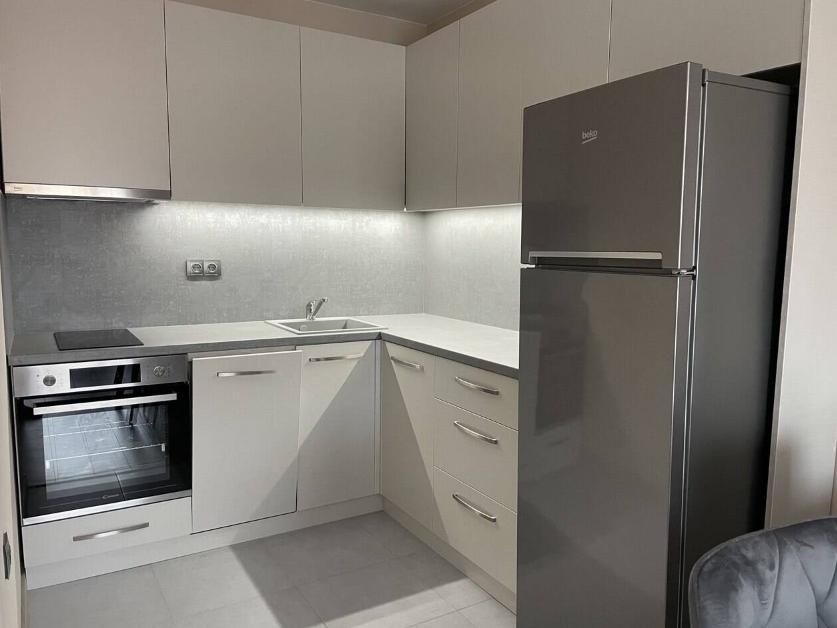 Дава се под наем Двустаен апартамент в Пловдив, Център - 67 кв.м за 650 € - Снимка #2