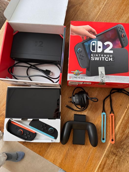 Nintendo switch 2 + Mariocart world game + Fortnight