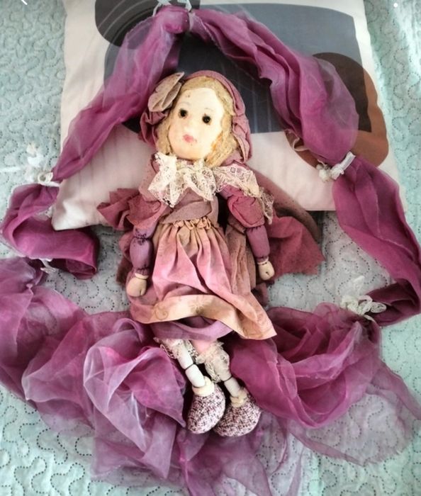 Păpușa unicat lucrat manual