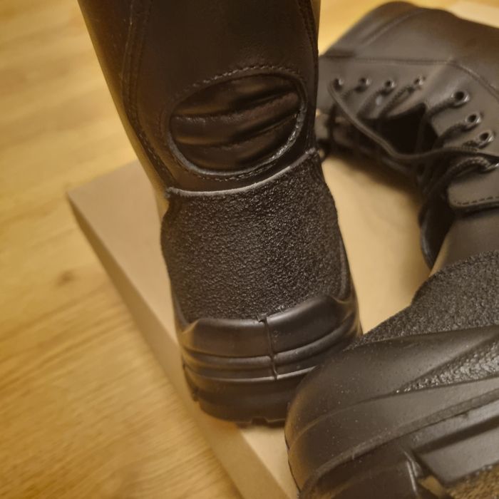 Cizme din piele cu bombeu 42