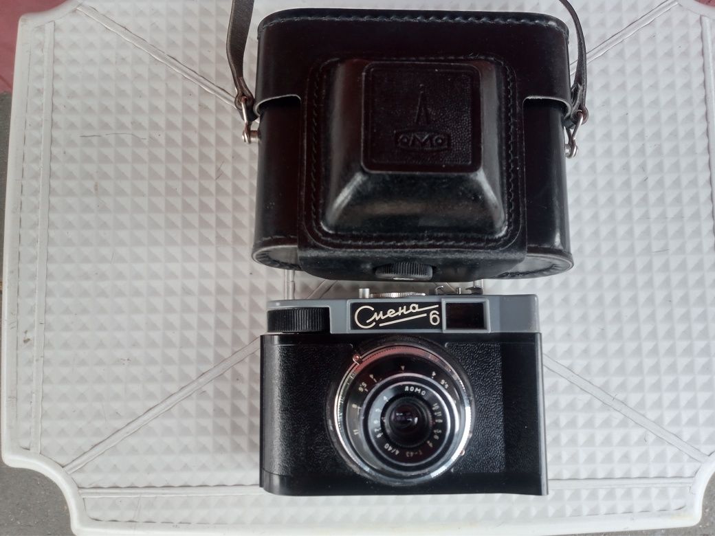 Продавам фотоапарат Смяна 6 за колекционери