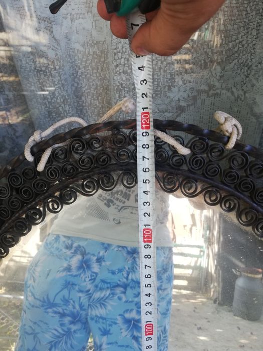 Oglinda veche din fier