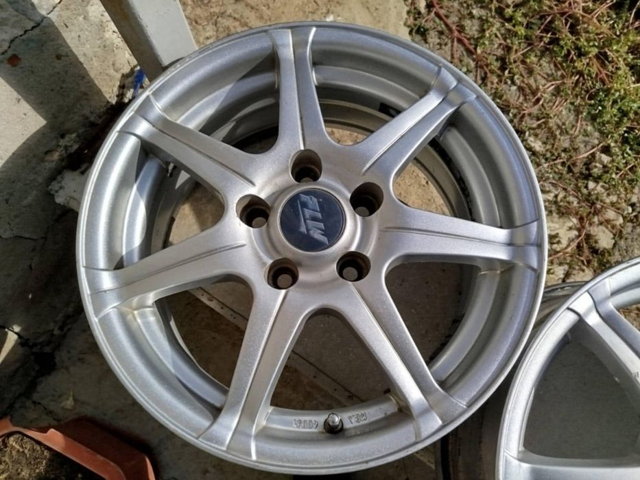 Продавам джанти в много добро състояние