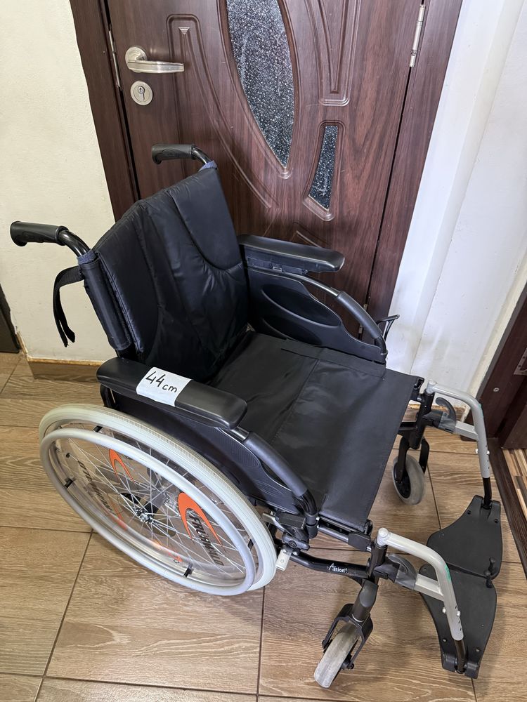 Scaun carut ajutor deplasare 44 cm (ca nou)