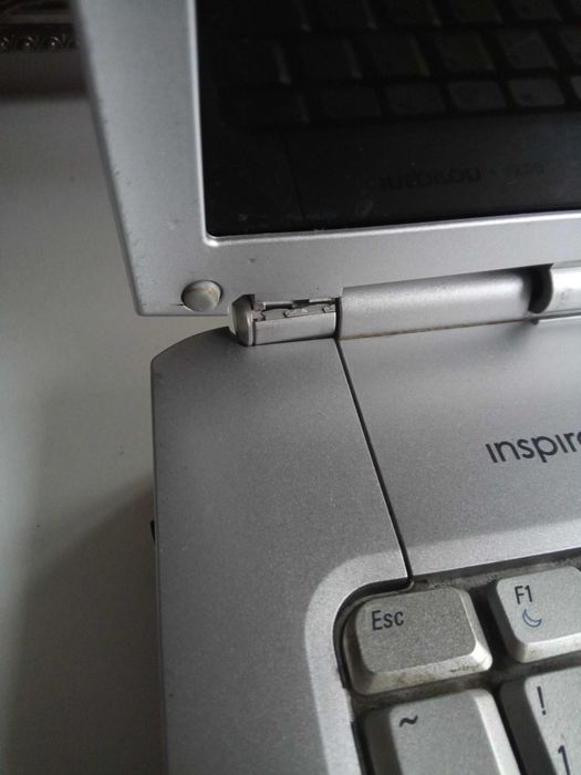 Laptop Dell Inspiron 1520 pentru colectionari