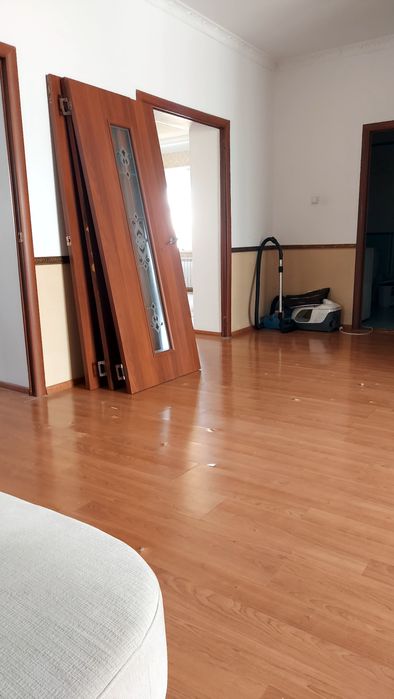 Продаются двери 2 штуки по 5 тыс, б/у