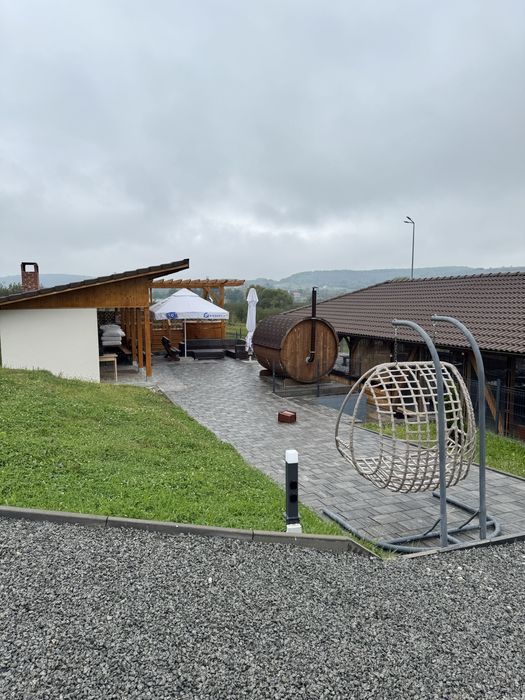 Inchiriez cabana/ complex cabane pentru revelion / craciun 2025