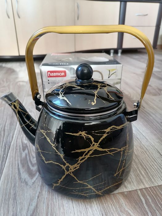 Продам новый чайник. 6500 тн
