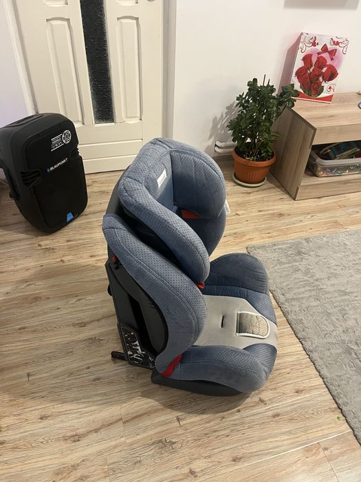 Scaun auto pentru copii cu prindere isofix