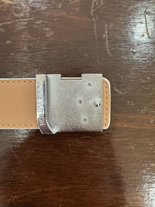 Curea Louis Vuitton Lv