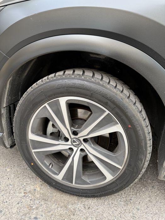 Оригинал диски от лексус и зимние шины