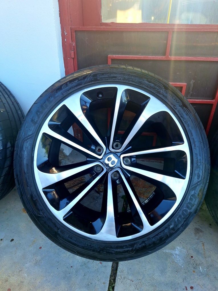 Roti (Jante+Anvelope) Bentley Bentayga 275 40 R21