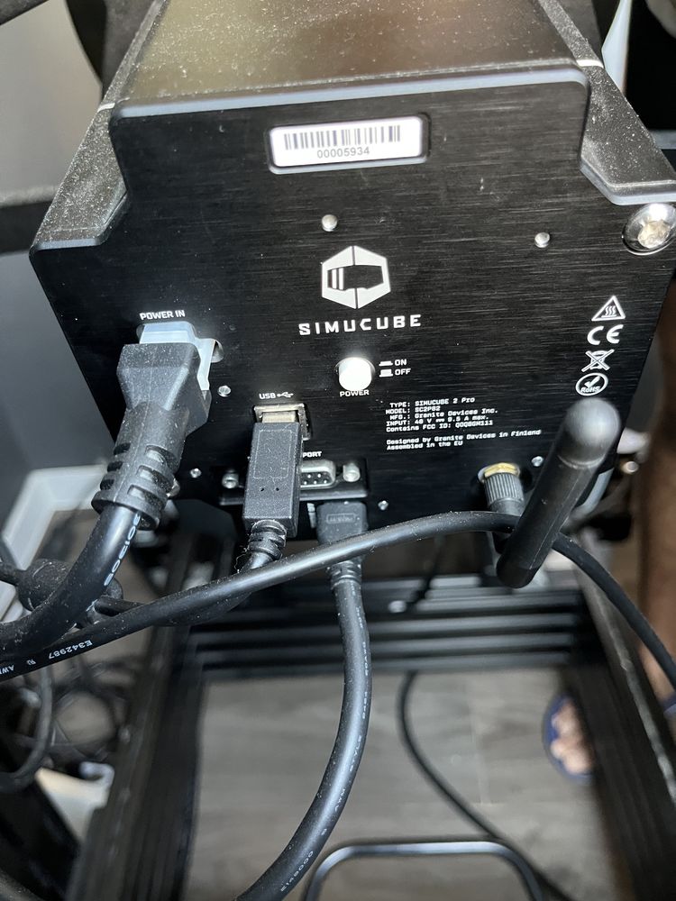 Simucube, D-BOX, Ascher, Heusinkveld, Simlab високо ниво симулатор