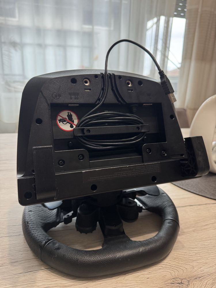 Logitech G923 със Скоростен Лост.