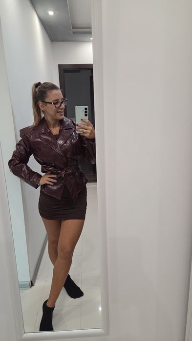 Кожено яке М размер