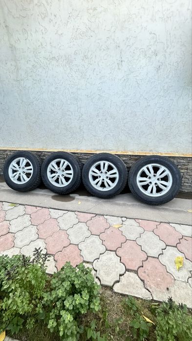 Продаю диски на R-16, Корея
