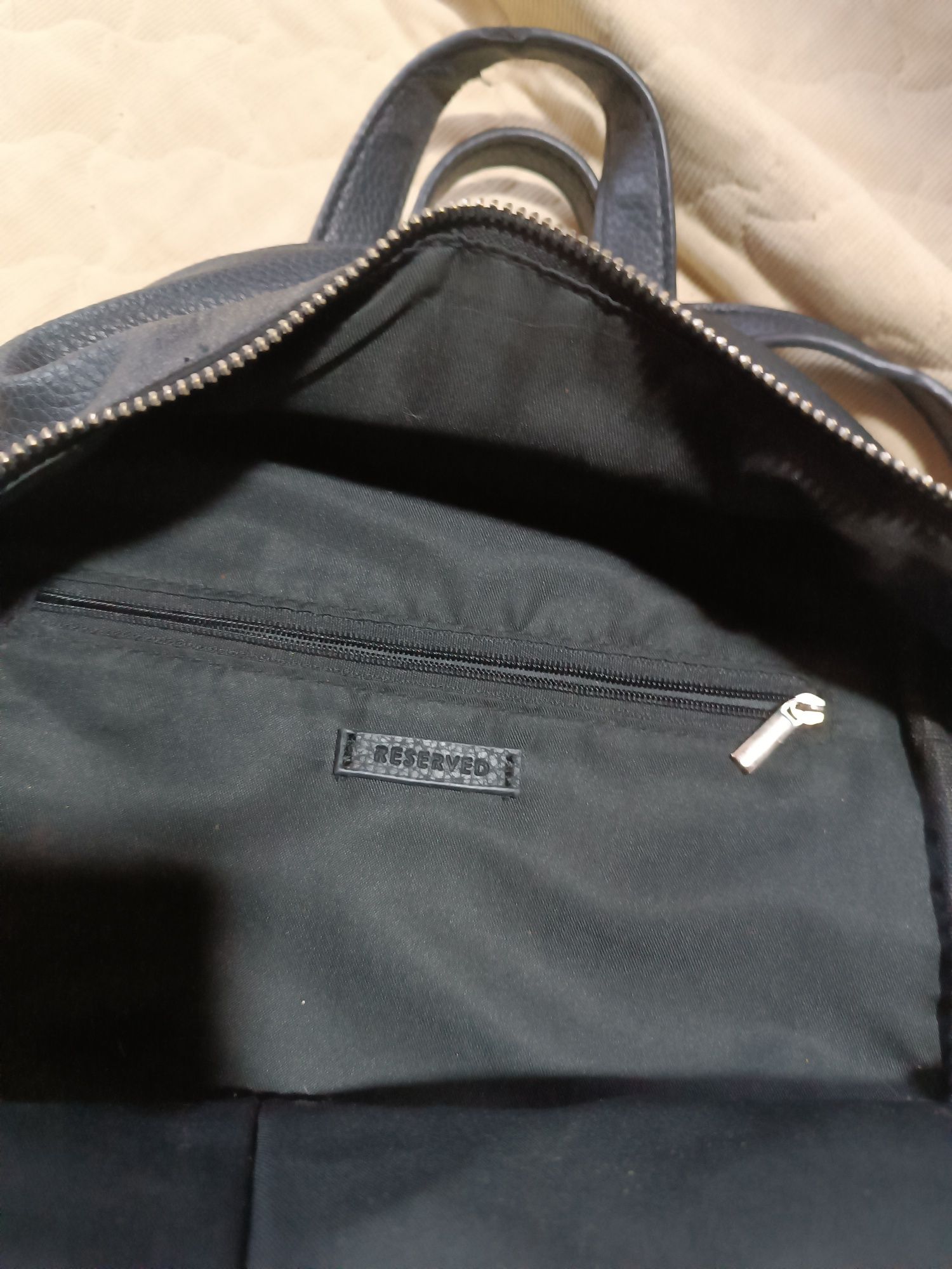 Дамска раница Reserved