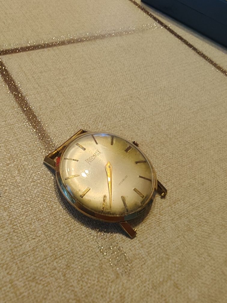 Продавам златен ръчен часовник 14к