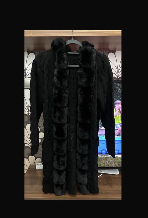 Pulovere cu gluga  si geci de iarna