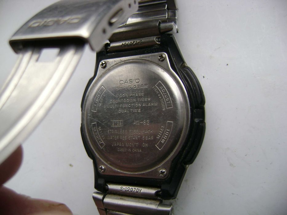 Продавам 4 кварцови часовника Thomas Sabo,Casio,Sport