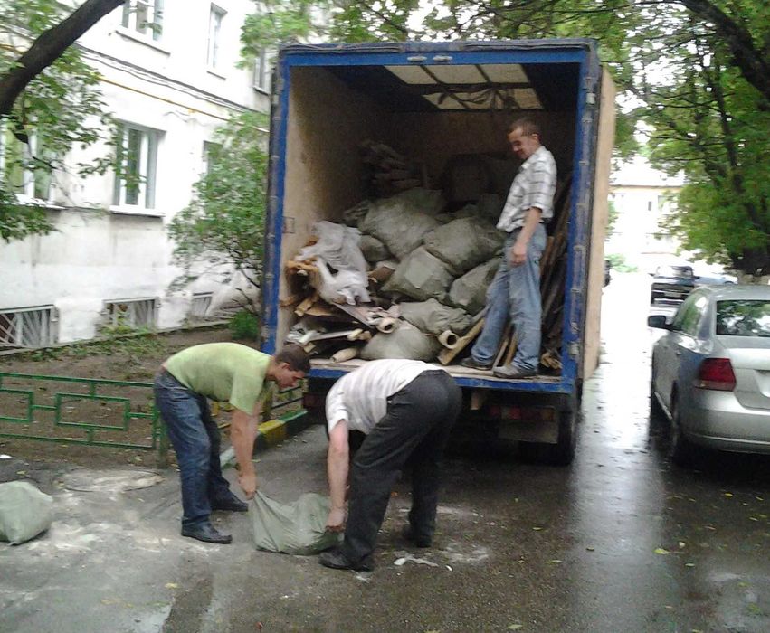 Вывезем на свалку строительный мусор хлам старую мебели т.д.