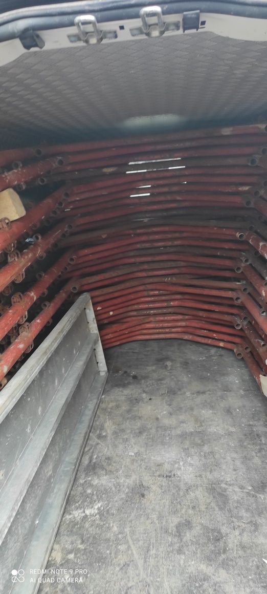Închiriez schelă metalică  400 mp