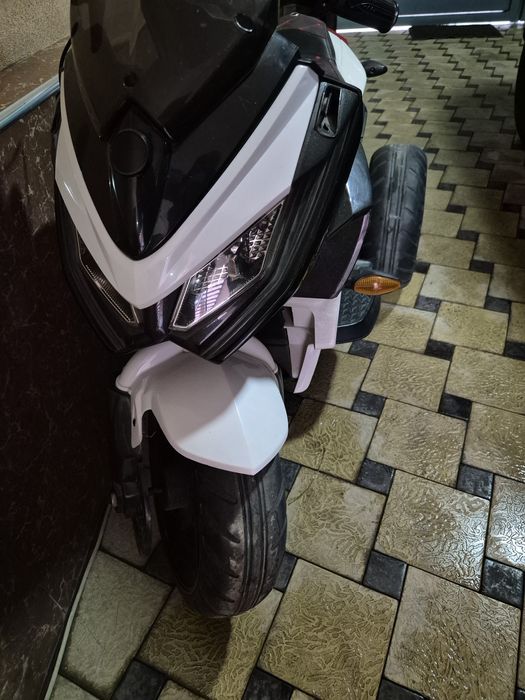 Продаётся детский мотоцикл (трицикл)