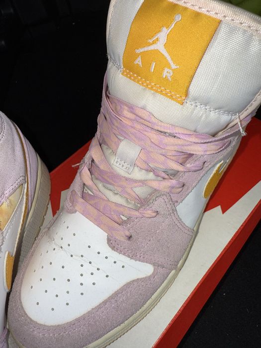 Jordan 1 Mid Arctic Pink