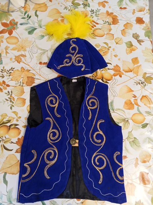 Костюм национальный