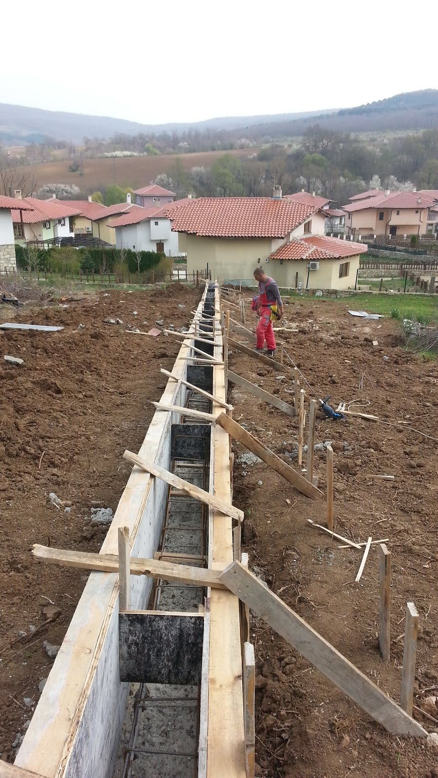 Строителство на къщи от 70-130лв.на кв., изграждане на огради, стълбищ