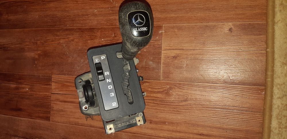 Запчасти на мерседес лупарик