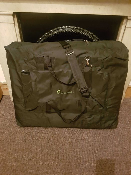 Масажна кушетка/ маса внос от Англия. Английски бранд, супер удобна