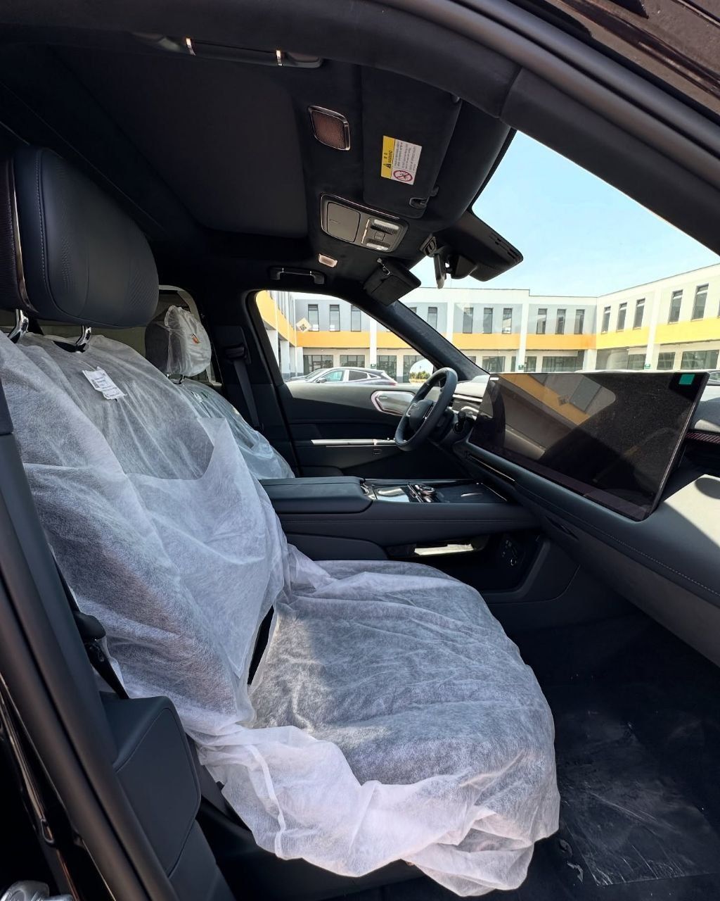 Lynk$Co 900 Hybrid 1450 km Li9 ni QOTILI.