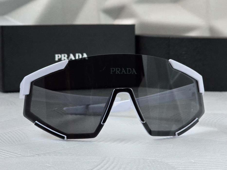 Мъжки слънчеви очила маска черни бели