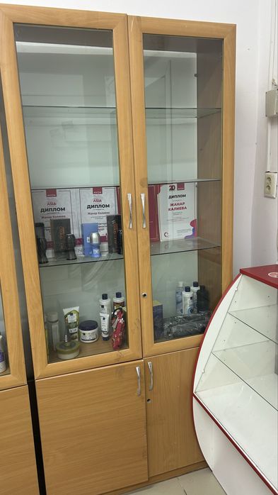Продам витрину б/у в хорошем состоянии