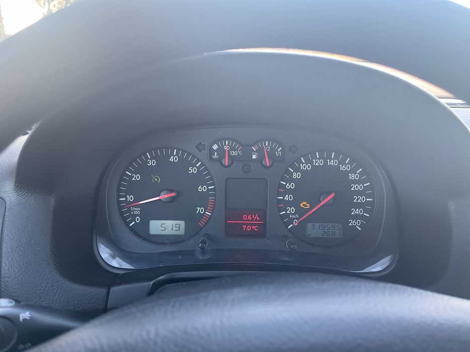 Golf 4 1.6 16v, an 2001