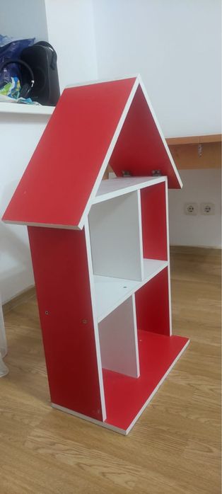 Продам домик для кукол, в отличном состоянии