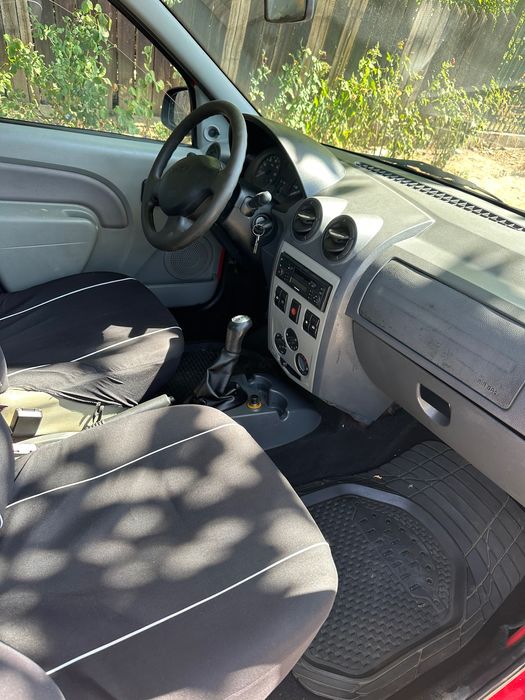 Vand Dacia logan mcv 1.6mpi