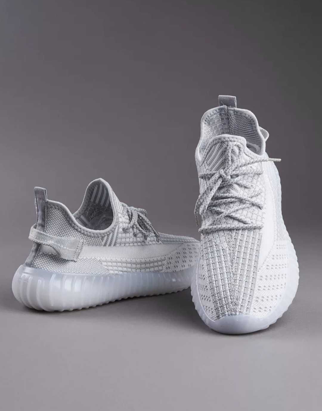 Кросовки Yezzy-иззи