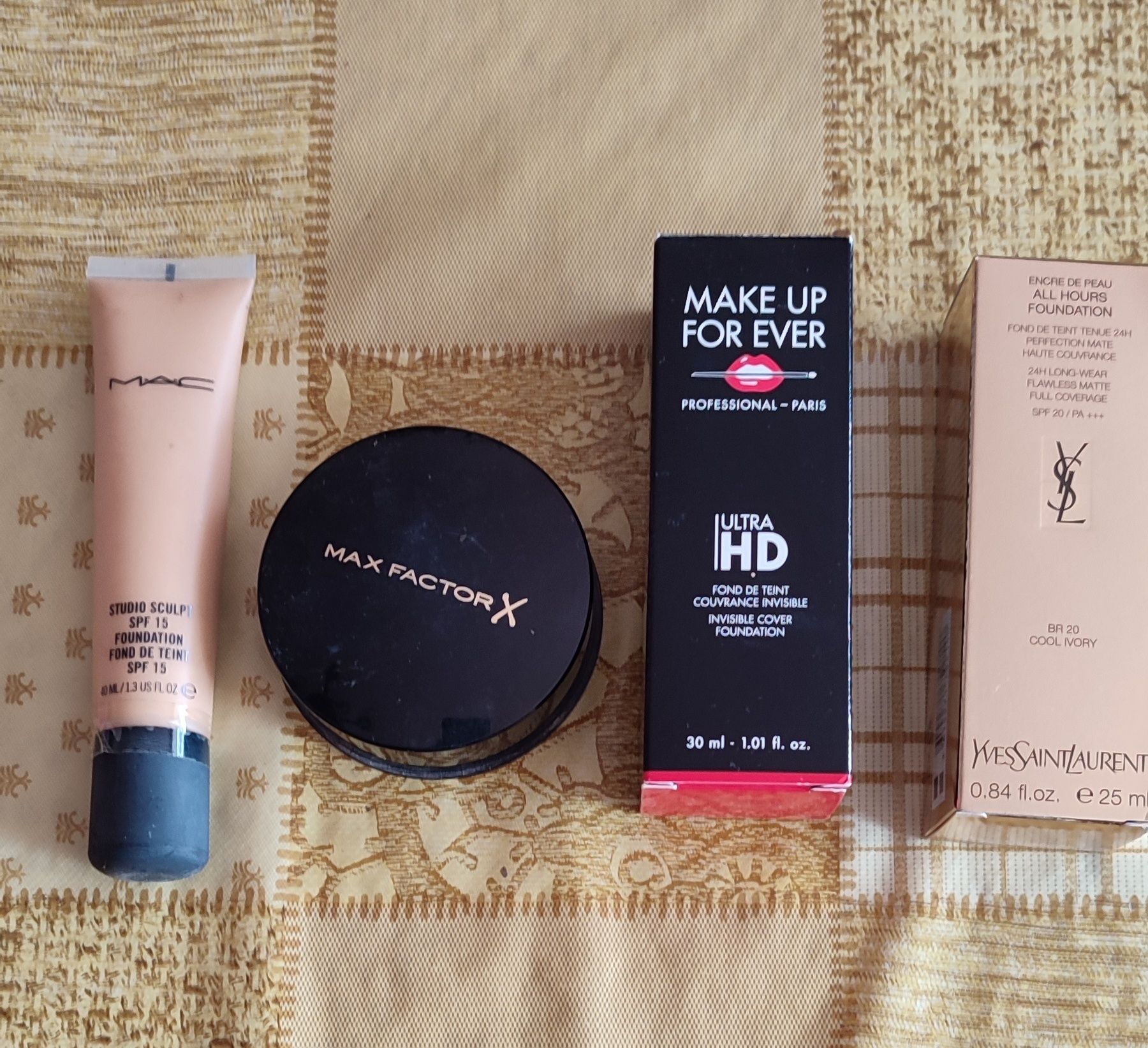 Fonduri de ten profesionale Kat von D,Xsl, Dose of colours, Make-up Fo