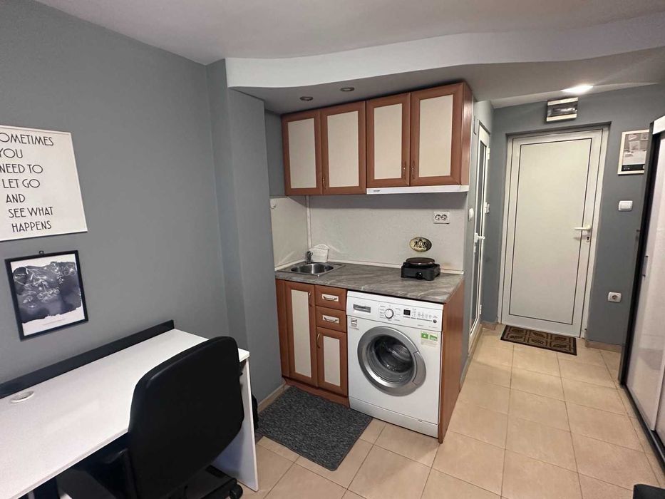 Дава се под наем Едностаен апартамент в Пловдив, Каменица 1 - 25 кв.м за 225 € - Снимка #2