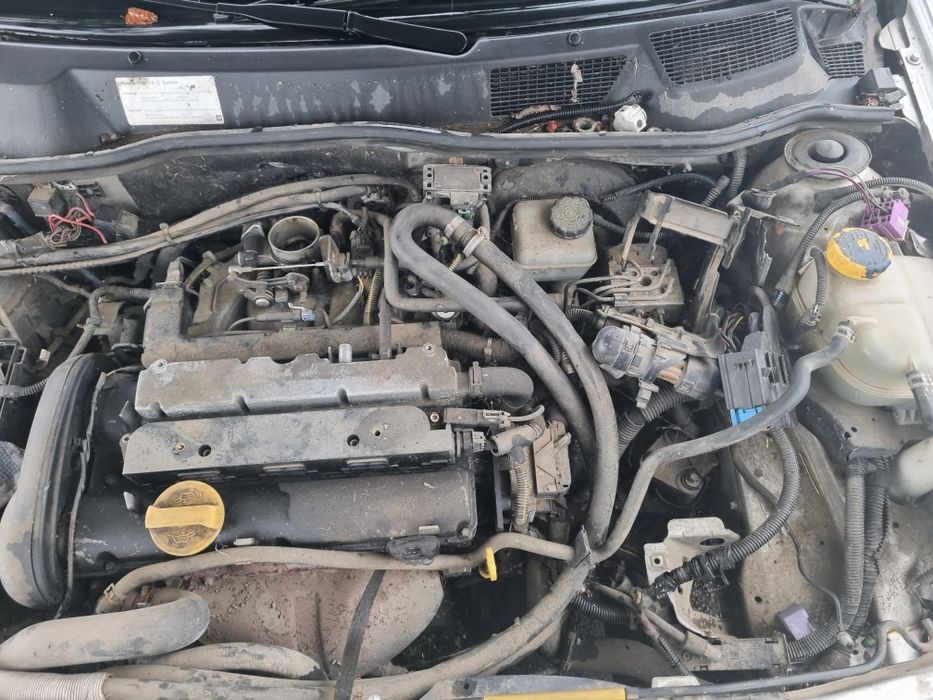 Опел астра на части