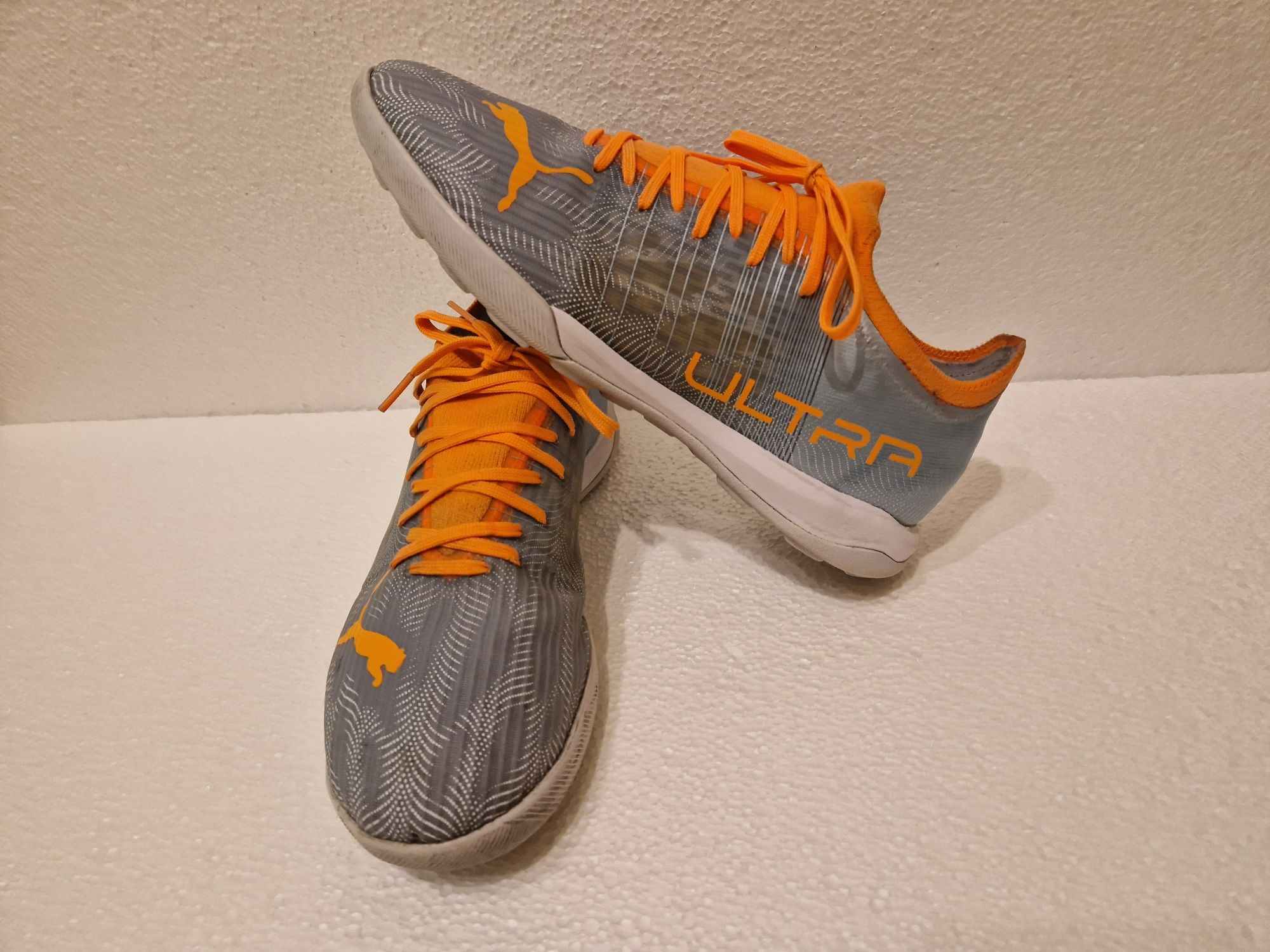 Vand ghete Puma Ultra 3.4 TT Marimea 41 (teren sintetic)