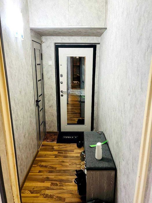Продам квартиру на  Юнус Абаде 6 квартал  2 х ком перед в 3х 1 этаж