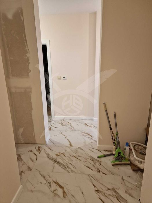 Продава се Тристаен апартамент в Пловдив, Център - 160 кв.м за 1678 €/кв.м - Снимка #1