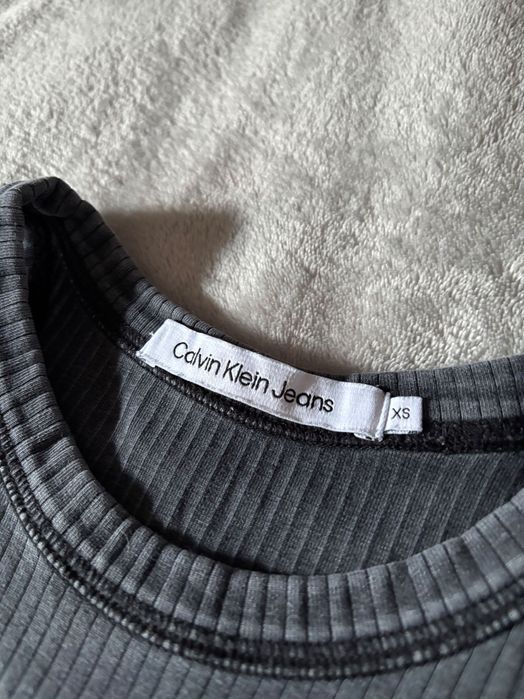 Calvin Klein Jeans – дамски потник
Размер: XS