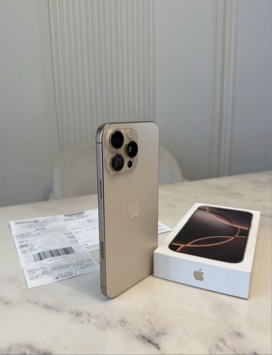 Iphone 16 Pro Max, baterie 100%